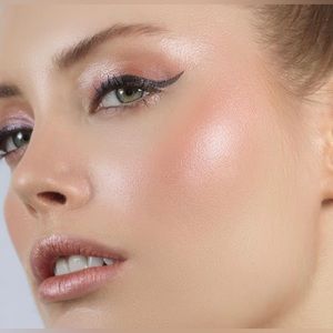 Stila Heavens Hue Highlighter- Incandescence